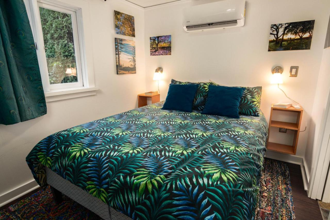 Holiday home Secluded Patio Right By The Action *