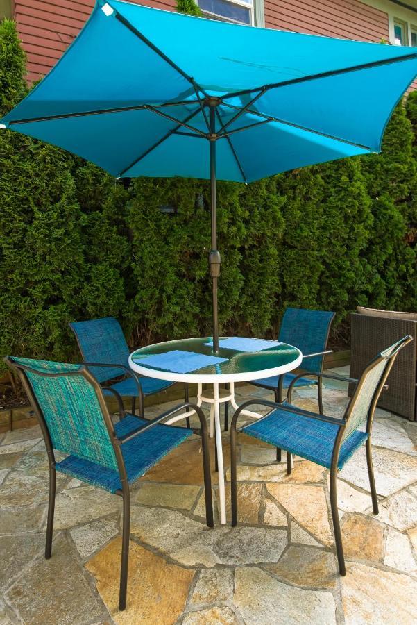 Secluded Patio Right By The Action Holiday home *