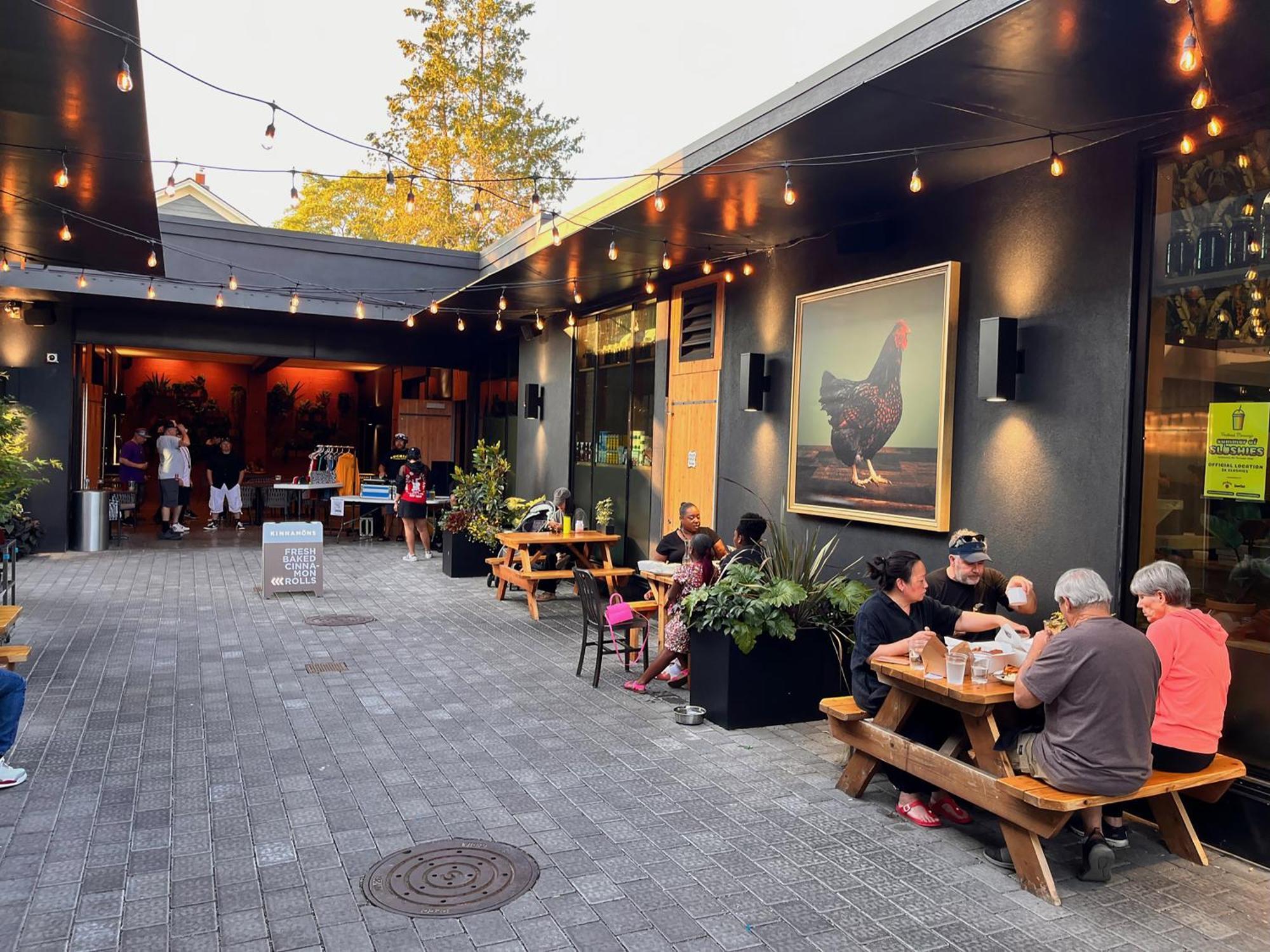 Secluded Patio Right By The Action Portland